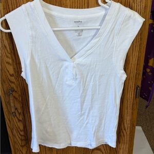 Sonoma Women's White Sleeveless V-Neck Top